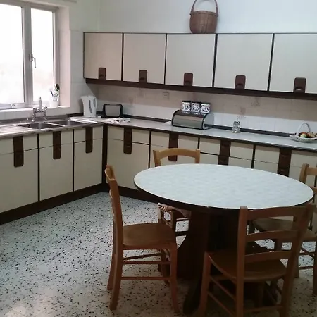 Demek Apartment